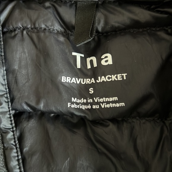 TNA puffer - Picture 2 of 5